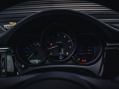 2024 Porsche Macan Demo
