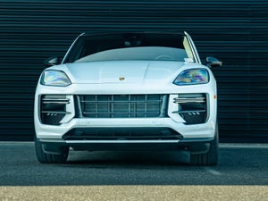 2024 Porsche Cayenne Coupe Turbo GT Demo